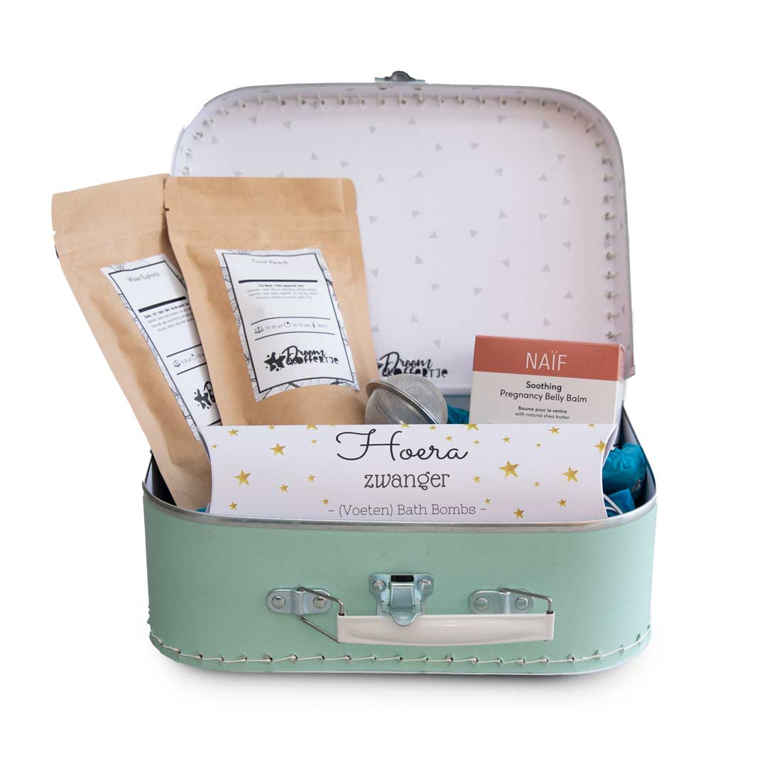 DRMK-mm-kofbun-min-00004-front koffertje baby on the way